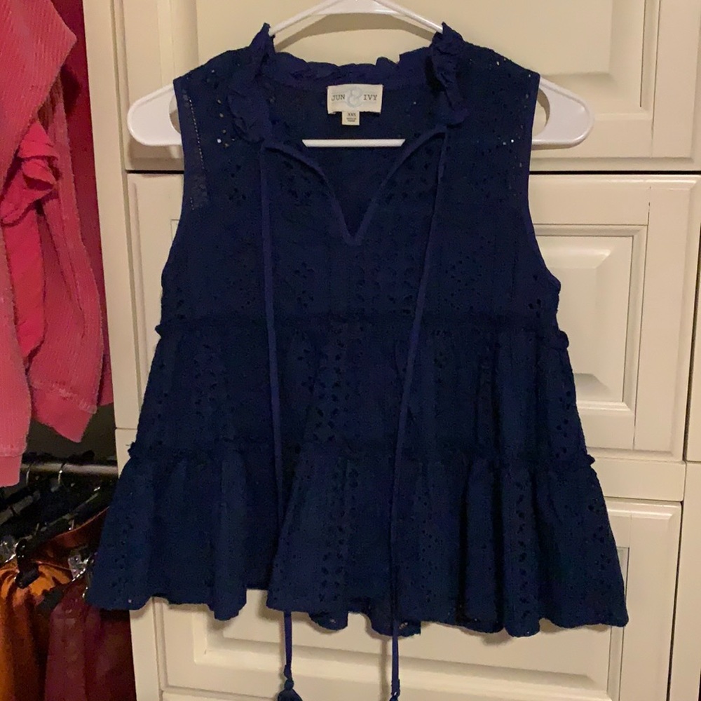 Jun & Ivy Navy Blouse